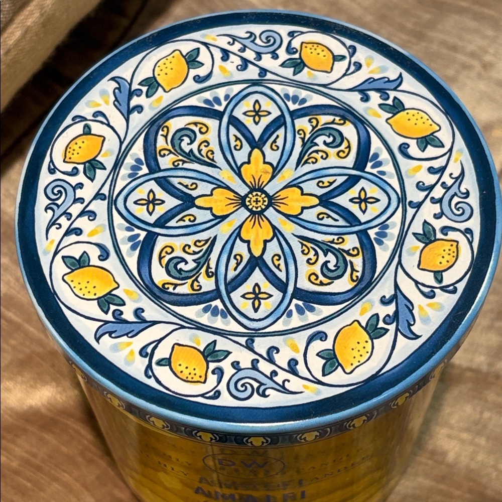 DW Home Amalfi Lemon Candle - Vibrant Yellow 2 Wick - Picture 3 of 6